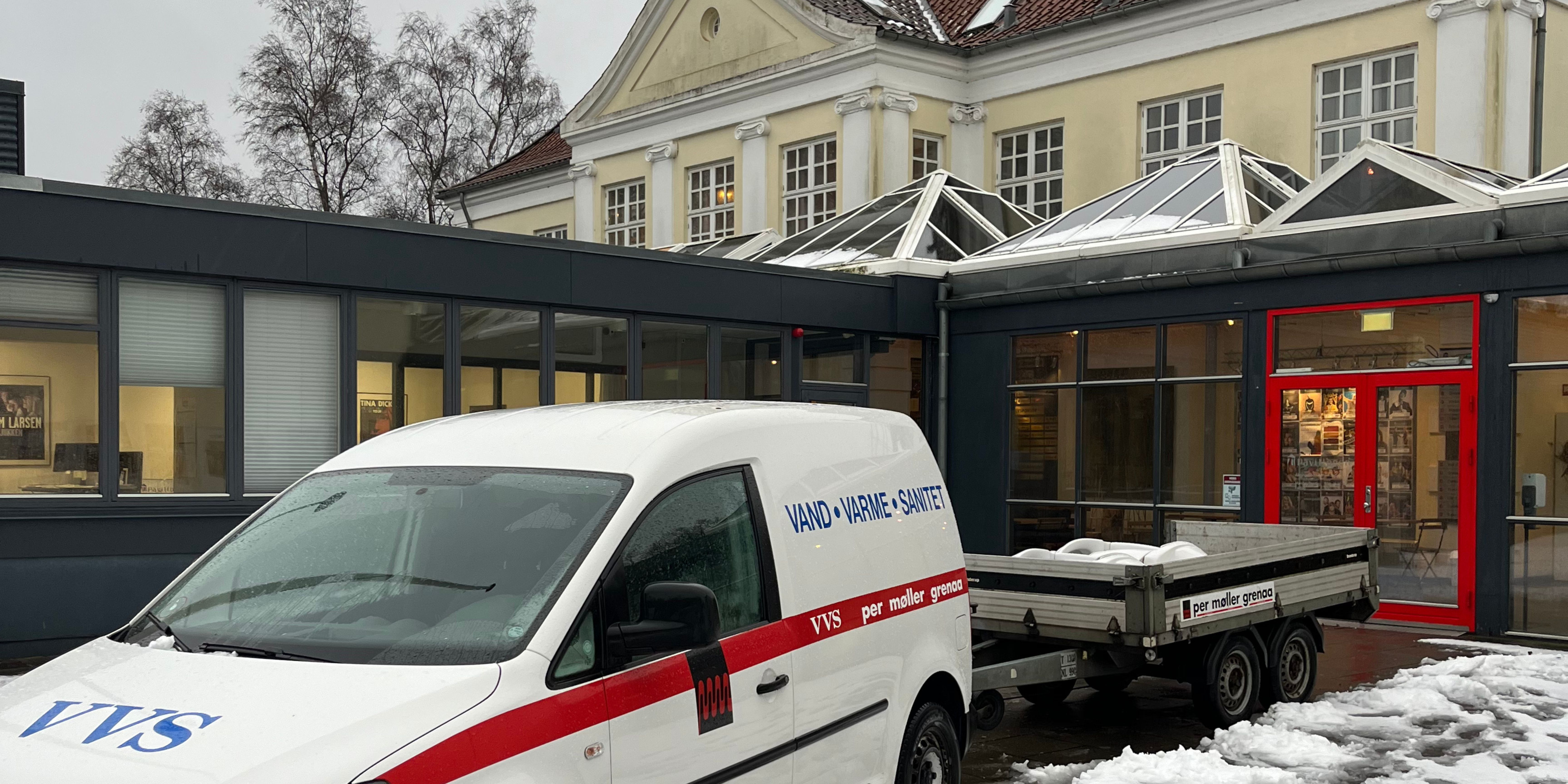 Nye vandbesparende toiletter til Kulturhuset